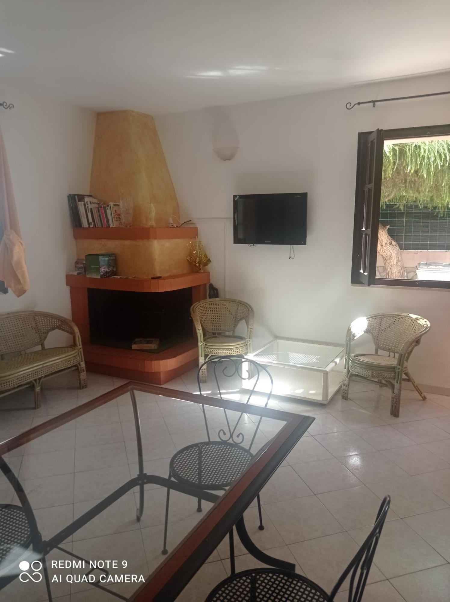 Casa Vacanze Torre Foxi Куарту-Сант'Элена Экстерьер фото