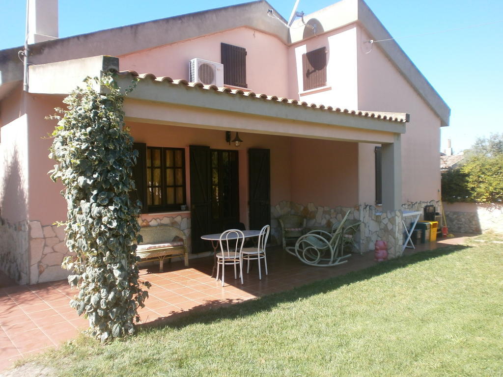 Casa Vacanze Torre Foxi Куарту-Сант'Элена Экстерьер фото